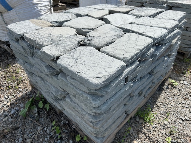 Lot 14: 3 pallets 2" Tumbled Irregular Bluestone Pavers 3